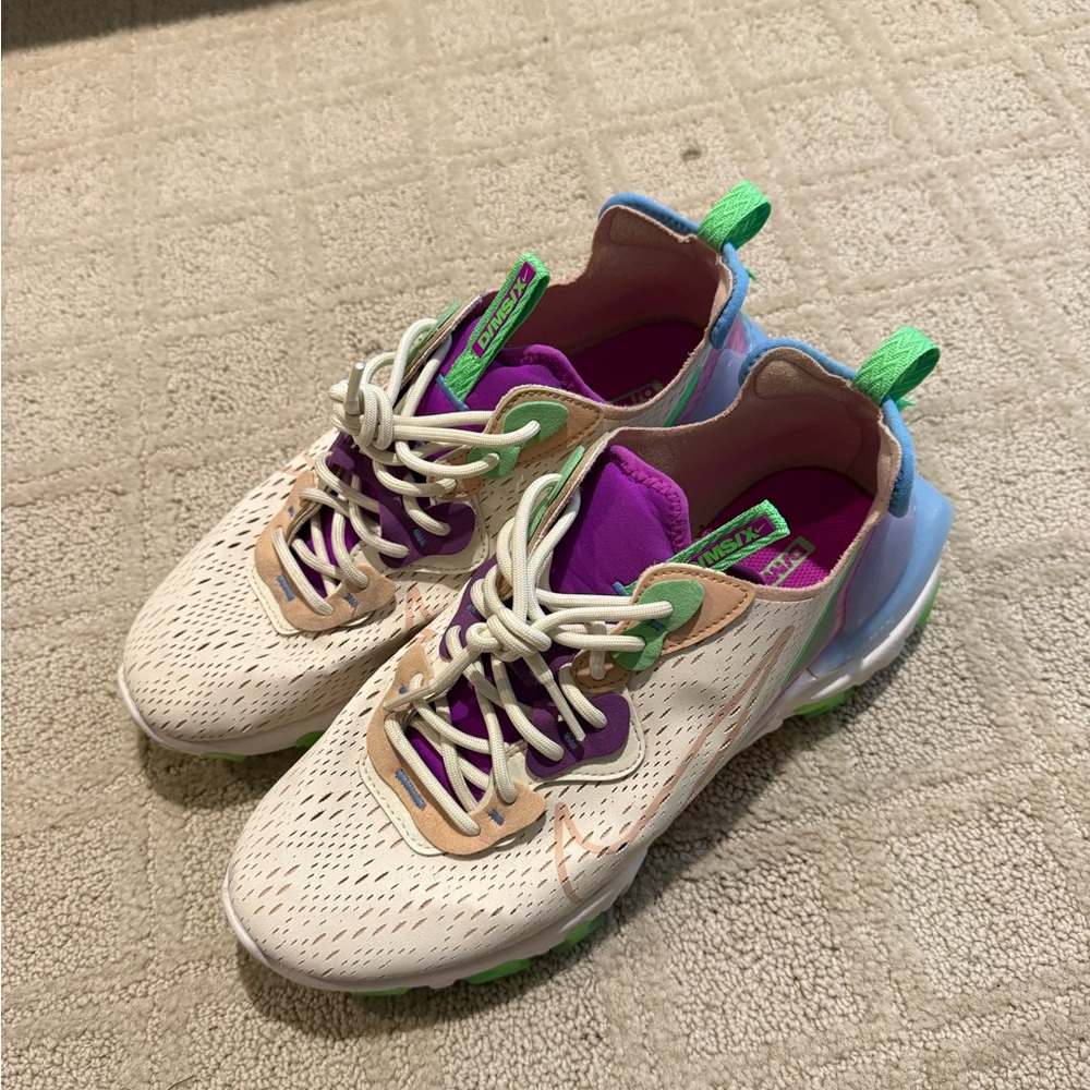 Nike Air Max Sneakers - Cream and Purple